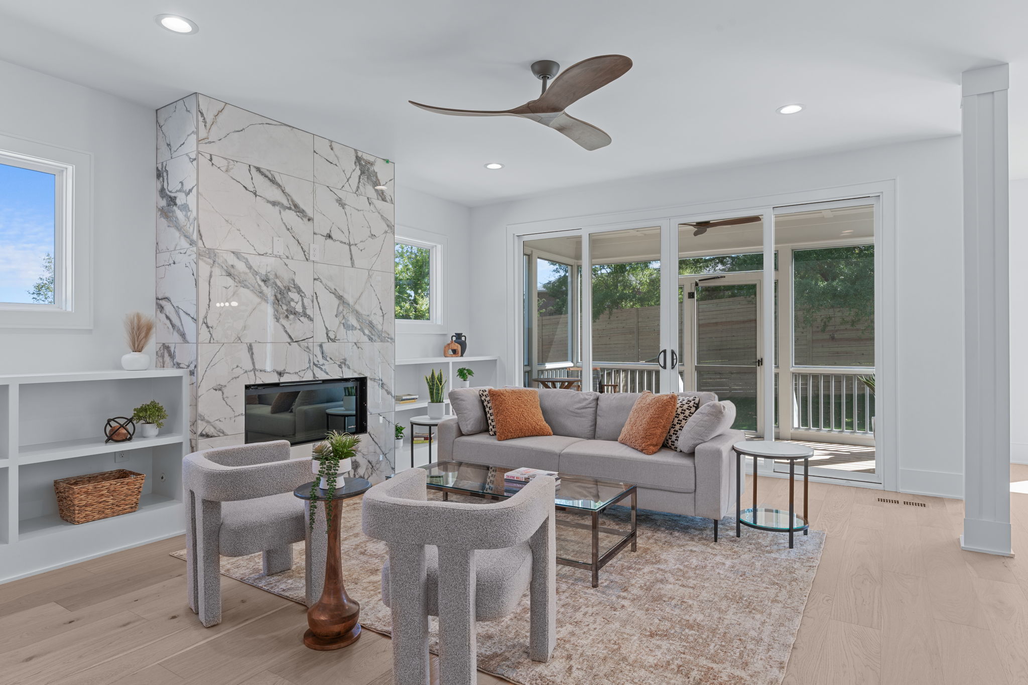 Oakway Single-Family Homes - Living Room